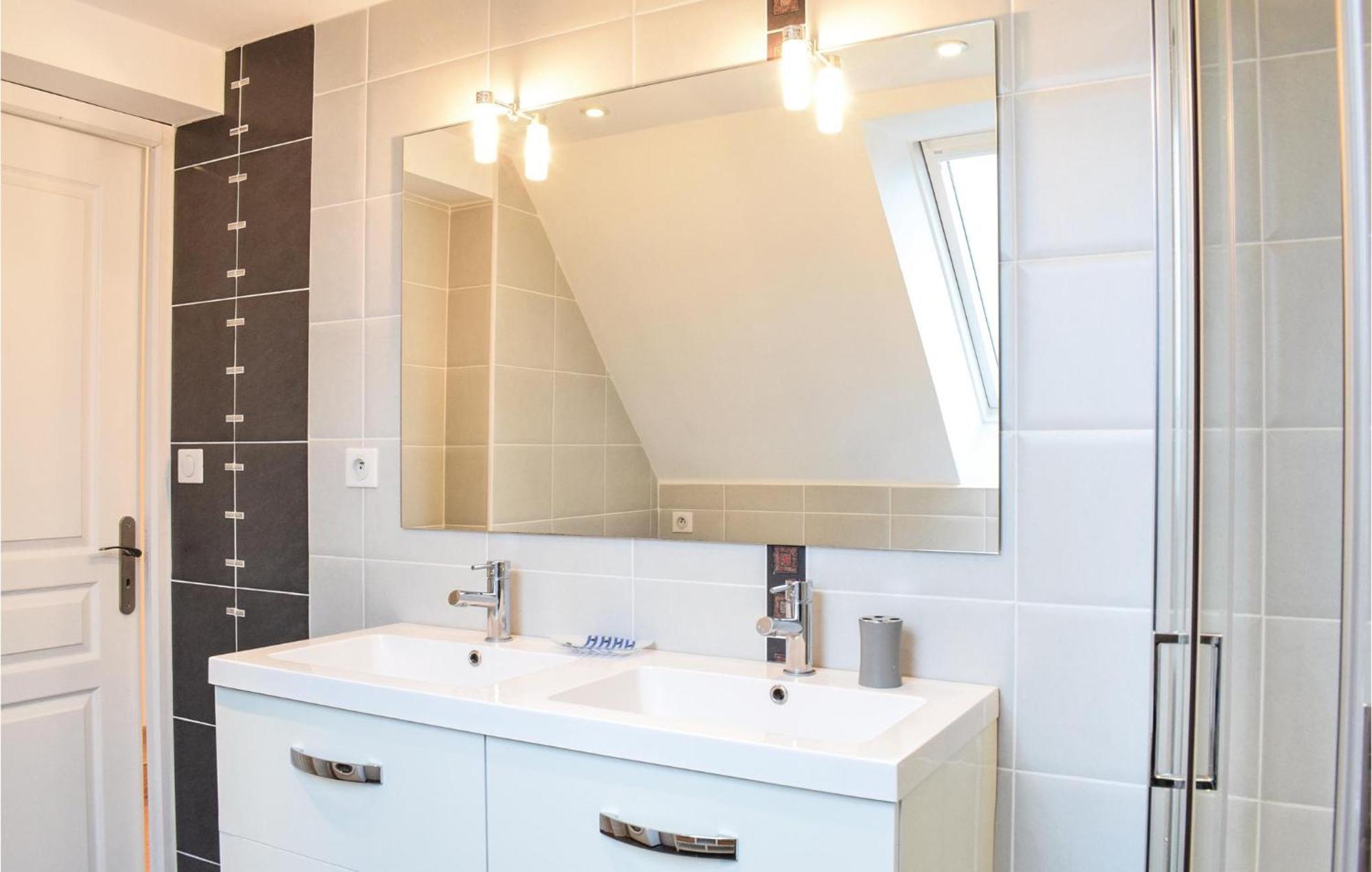 2 Bedroom Amazing Apartment In Ponts エクステリア 写真